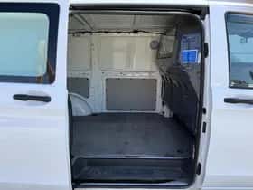 Mercedes-Benz Vito (2021) thumbnail 9