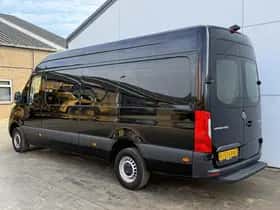 Mercedes-Benz Sprinter (2022) thumbnail 2