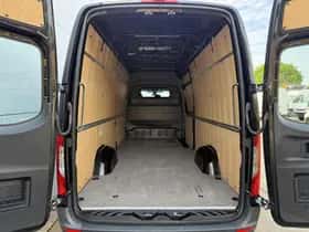 Mercedes-Benz Sprinter (2022) thumbnail 11