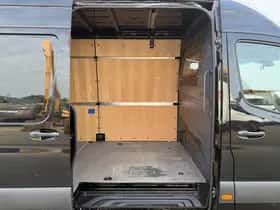 Mercedes-Benz Sprinter (2022) thumbnail 9