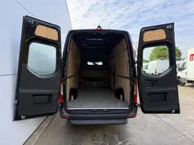 Mercedes-Benz Sprinter (2022) thumbnail 10