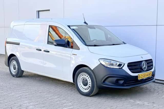 Mercedes-Benz eCitan (2024) thumbnail 4