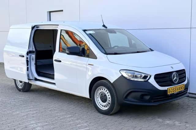 Mercedes-Benz eCitan (2024) thumbnail 5