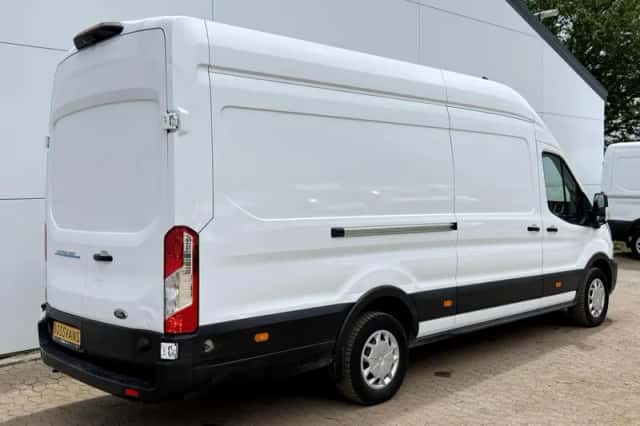 Ford E transit (2024) thumbnail 5