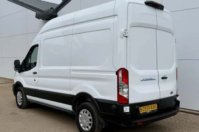 Ford E transit (2023) thumbnail 3