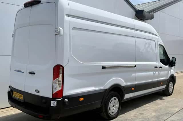 Ford E transit (2023) thumbnail 4