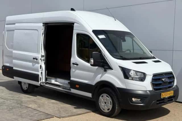 Ford E transit (2023) thumbnail 6