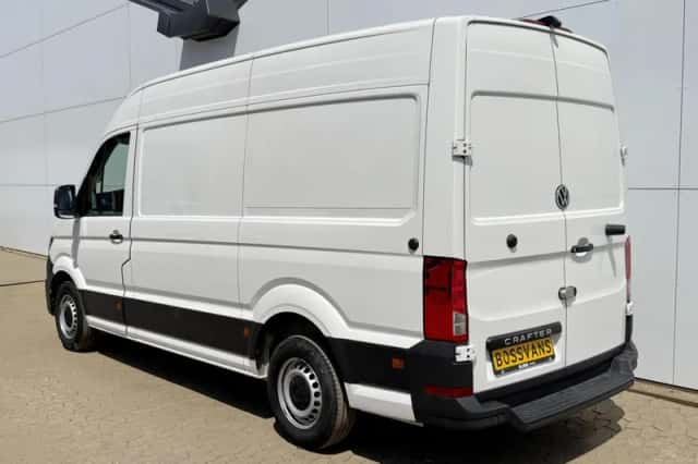 Volkswagen Crafter (2024) thumbnail 2