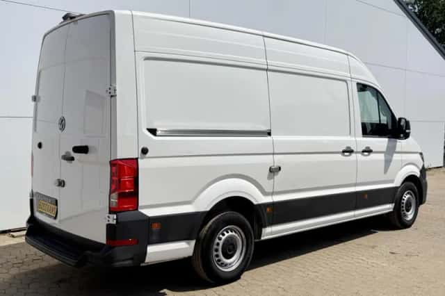 Volkswagen Crafter (2024) thumbnail 3