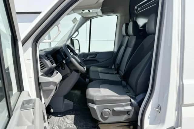 Volkswagen Crafter (2024) thumbnail 6