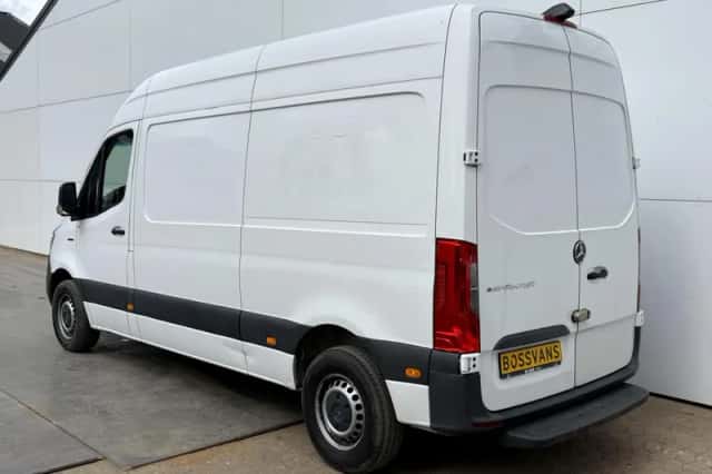 Mercedes-Benz eSprinter (2021) thumbnail 3
