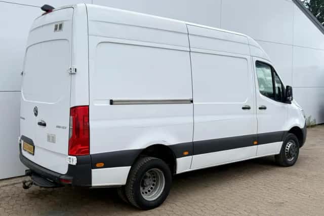 Mercedes-Benz Sprinter (2020) thumbnail 3