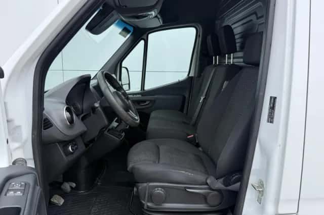 Mercedes-Benz Sprinter (2020) thumbnail 6