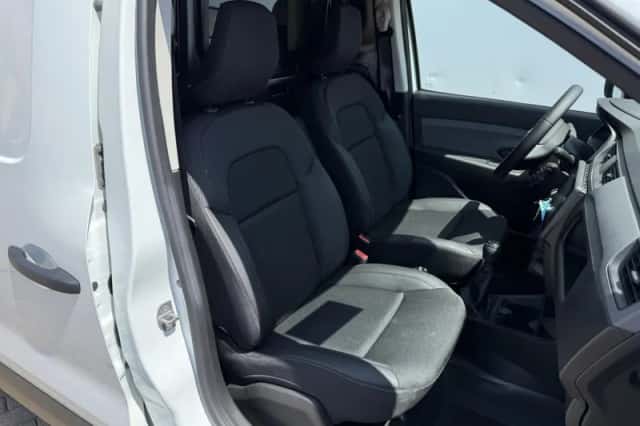 Renault Kangoo (2024) thumbnail 6