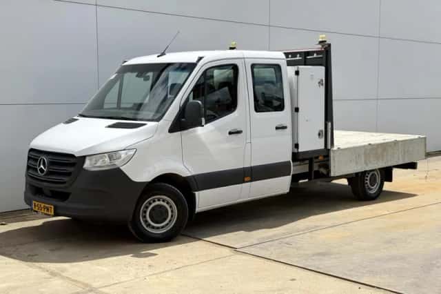 Mercedes-Benz Sprinter (2018) thumbnail 2