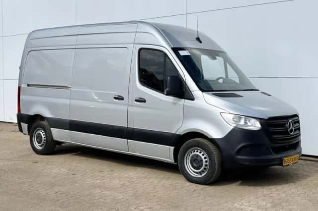 Mercedes-Benz Sprinter (2022) thumbnail 4