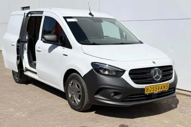 Mercedes-Benz eCitan (2024) thumbnail 6