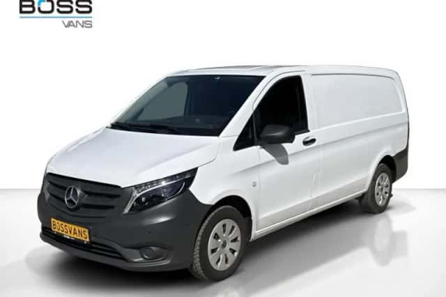 Mercedes-Benz Vito (2024) thumbnail 1