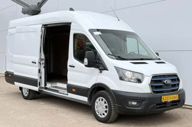 Ford E transit (2023) thumbnail 5