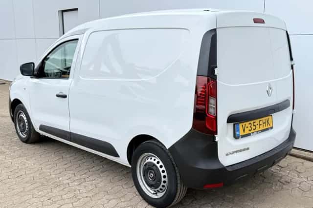 Renault Kangoo (2024) thumbnail 2