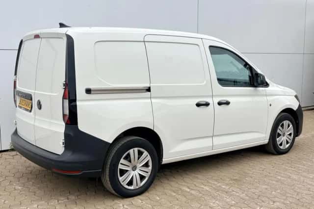 Volkswagen Caddy (2023) thumbnail 3