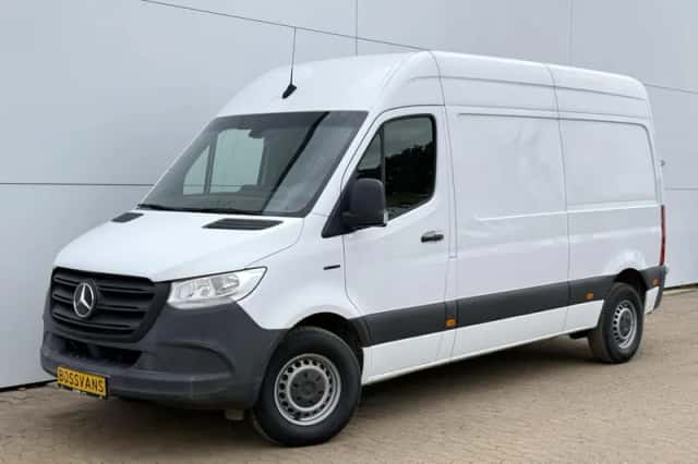 Mercedes-Benz eSprinter (2021) thumbnail 1
