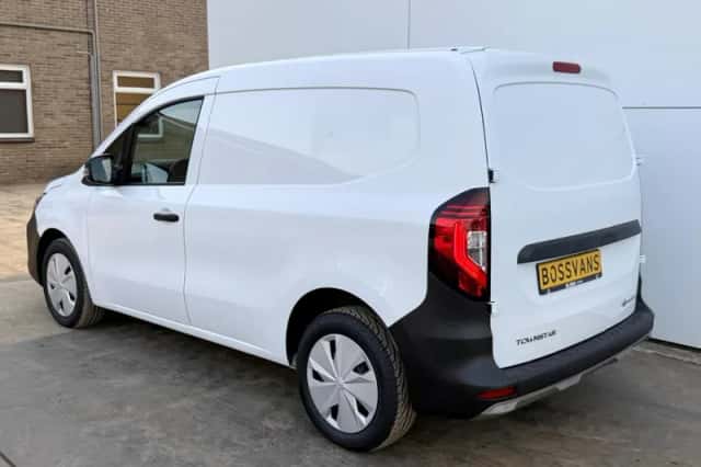 Nissan Townstar (2023) thumbnail 2