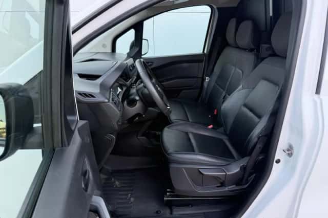 Nissan Townstar (2023) thumbnail 6
