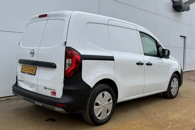 Nissan Townstar (2023) thumbnail 3