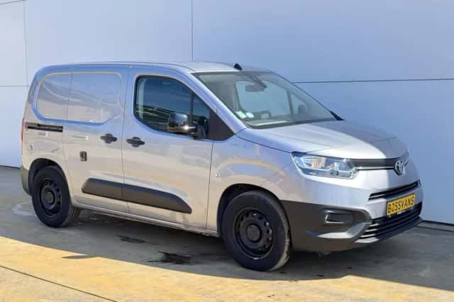 Toyota Proace (2023) thumbnail 4