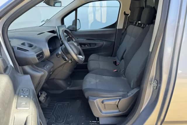 Toyota Proace (2023) thumbnail 6