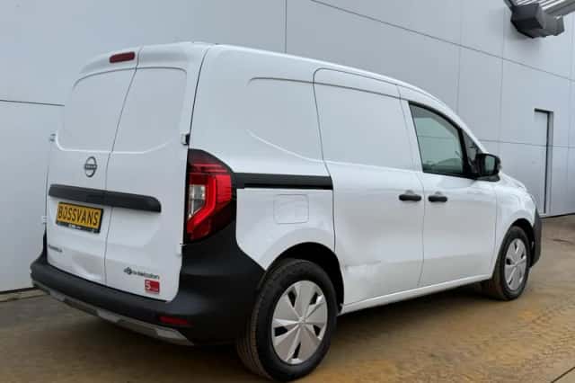 Nissan Townstar (2023) thumbnail 3