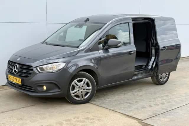 Mercedes-Benz Citan (2023) thumbnail 2