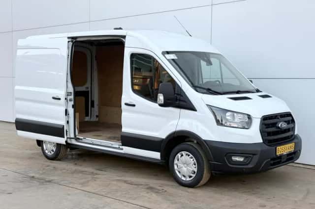 Ford Transit (2024) thumbnail 5