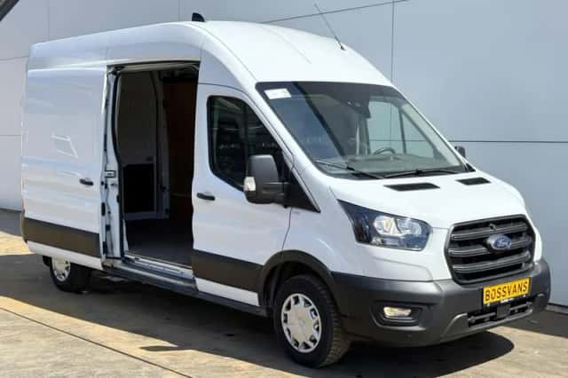 Ford Transit (2024) thumbnail 5