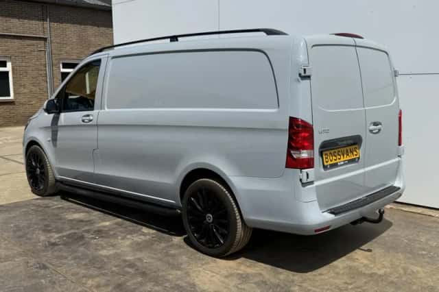 Mercedes-Benz Vito (2022) thumbnail 2