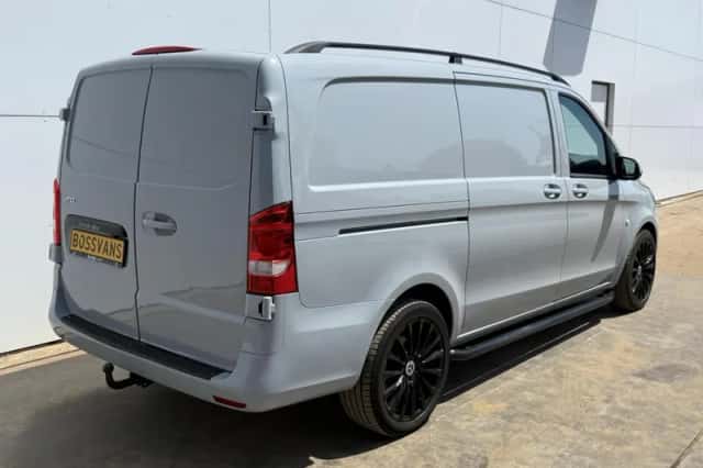 Mercedes-Benz Vito (2022) thumbnail 3