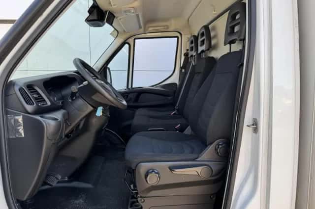 Iveco Daily (2018) thumbnail 5