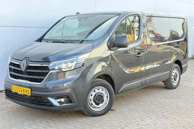 Renault Trafic (2024) thumbnail 1