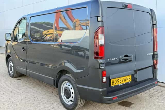 Renault Trafic (2024) thumbnail 2
