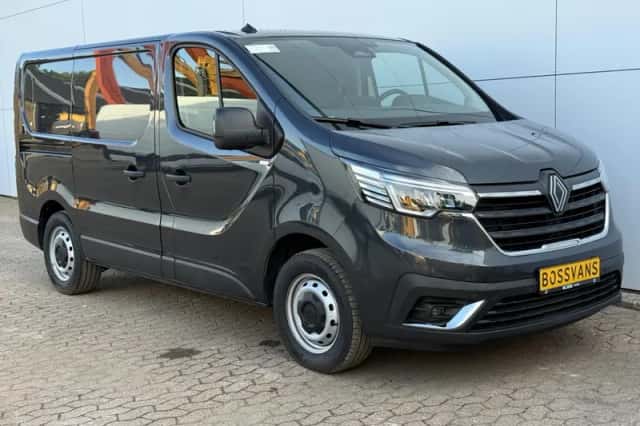 Renault Trafic (2024) thumbnail 4