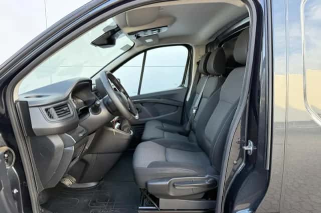 Renault Trafic (2024) thumbnail 6