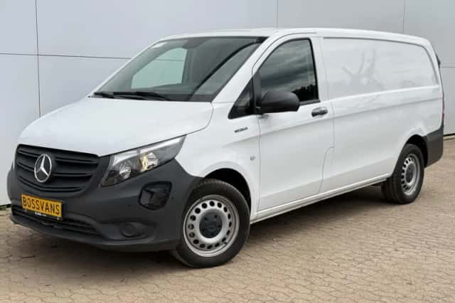 Mercedes-Benz eVito (2024) thumbnail 1