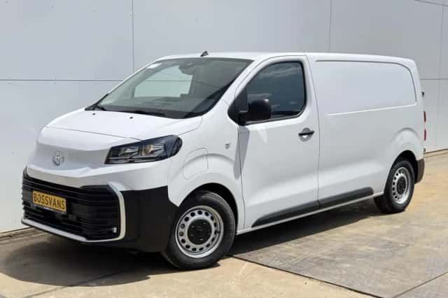Toyota Proace (2025) thumbnail 1