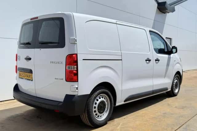 Toyota Proace (2025) thumbnail 4