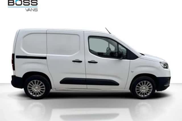 Toyota Proace (2022) thumbnail 6