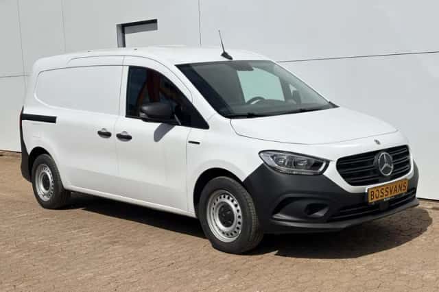 Mercedes-Benz eCitan (2024) thumbnail 5