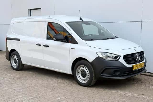 Mercedes-Benz eCitan (2024) thumbnail 4