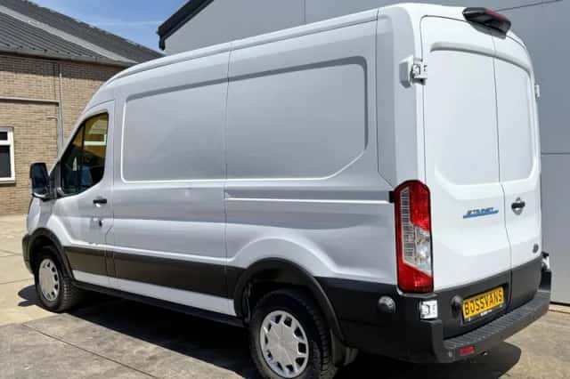 Ford E transit (2022) thumbnail 4