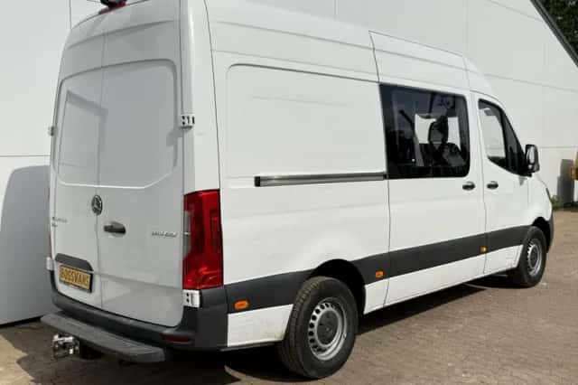 Mercedes-Benz Sprinter (2021) thumbnail 3